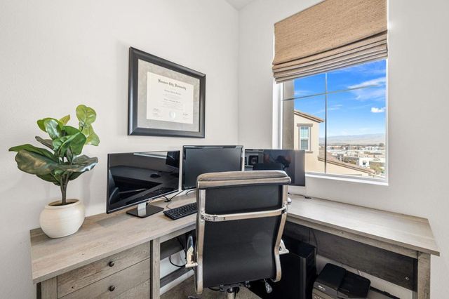 41462 Harvey Mudd Drive, Palm Desert, CA 92211