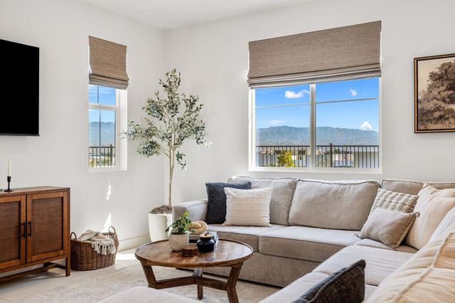 41462 Harvey Mudd Drive, Palm Desert, CA 92211