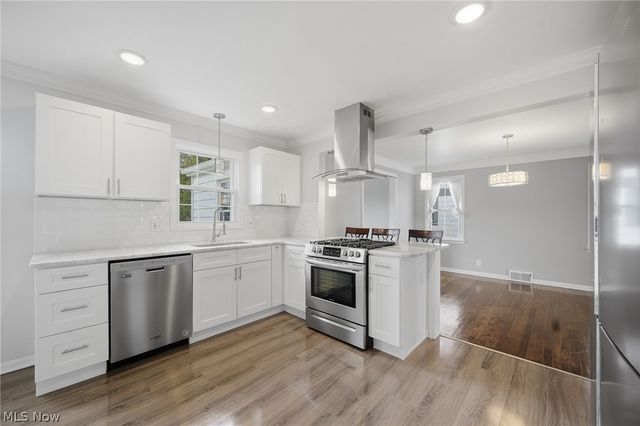 3722 Lindholm Road, Shaker Heights, OH 44120