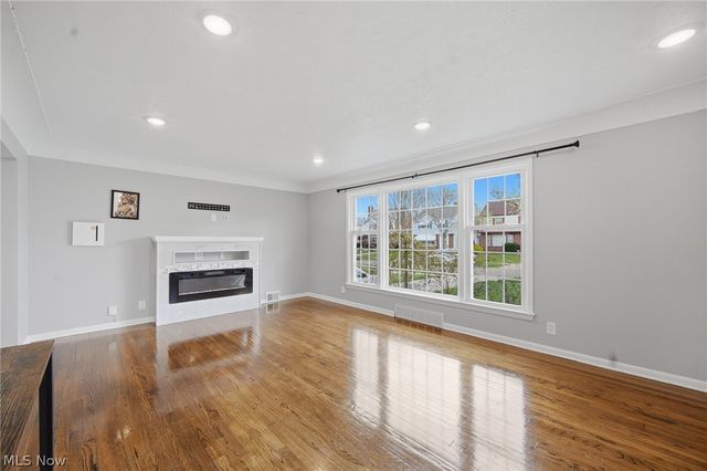 3722 Lindholm Road, Shaker Heights, OH 44120