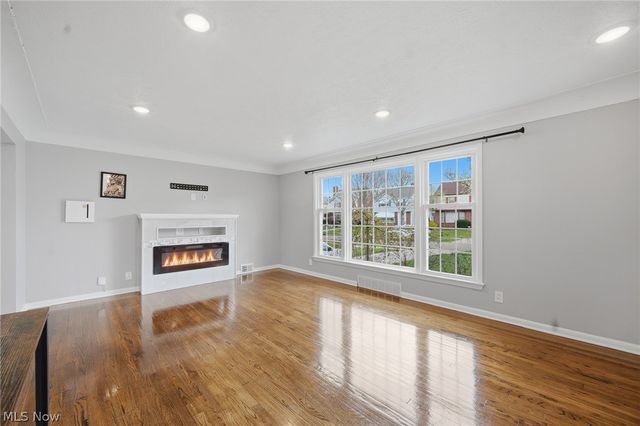 3722 Lindholm Road, Shaker Heights, OH 44120