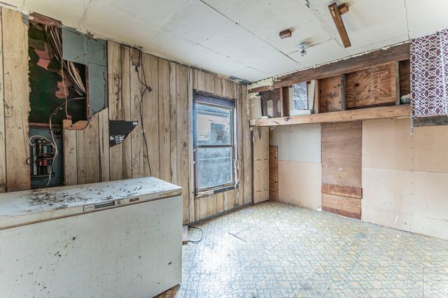 1205 Oak Street, Grand Prairie, TX 75050