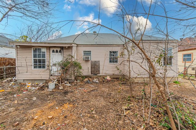 1205 Oak Street, Grand Prairie, TX 75050