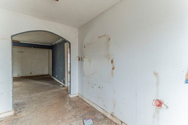 1205 Oak Street, Grand Prairie, TX 75050