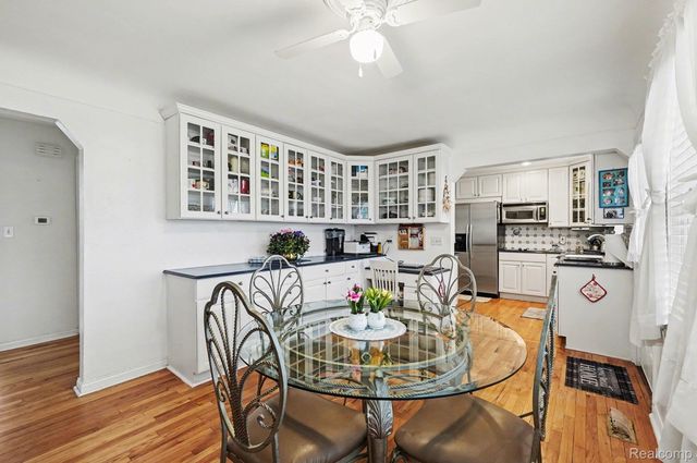 7501 Rauschelbach Street, Shelby Charter Township, MI 48317