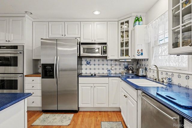 7501 Rauschelbach Street, Shelby Charter Township, MI 48317