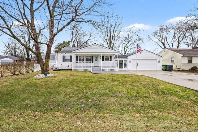 7501 Rauschelbach Street, Shelby Charter Township, MI 48317