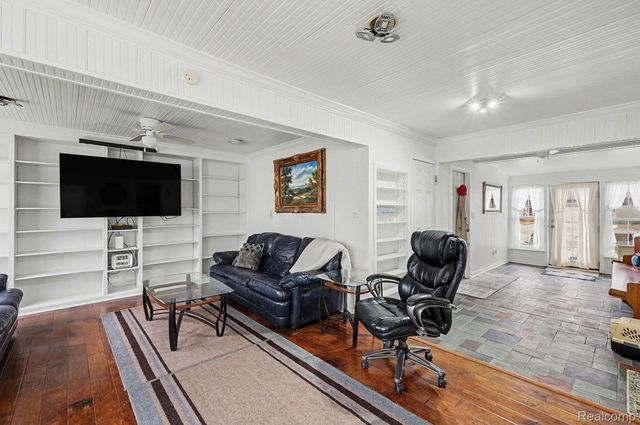 7501 Rauschelbach Street, Shelby Charter Township, MI 48317