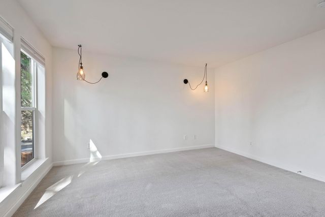 1101 SW Silver Lake Boulevard, Bend, OR 97702