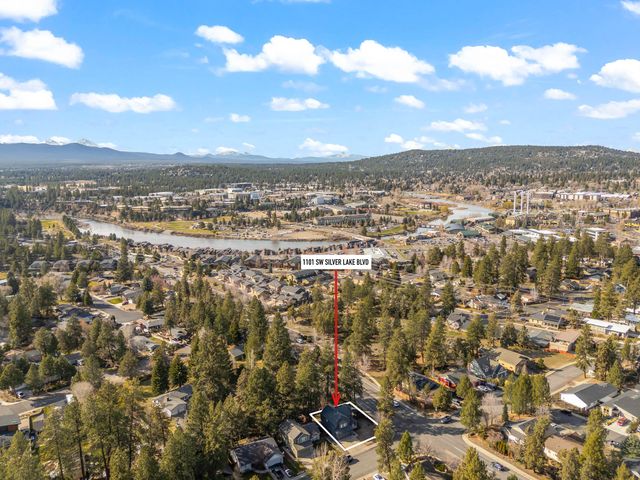 1101 SW Silver Lake Boulevard, Bend, OR 97702