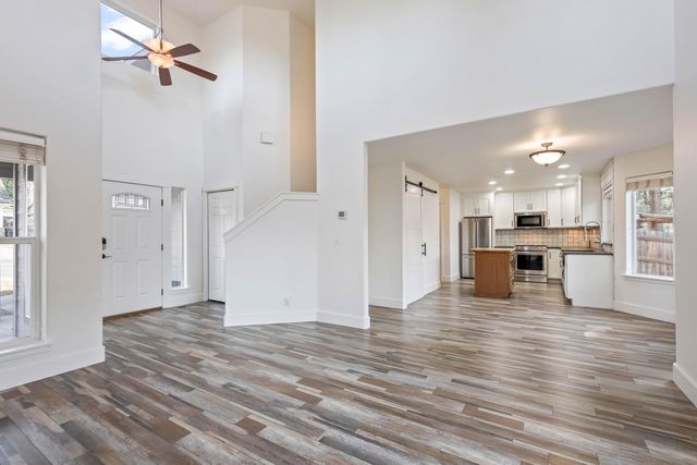 1101 SW Silver Lake Boulevard, Bend, OR 97702