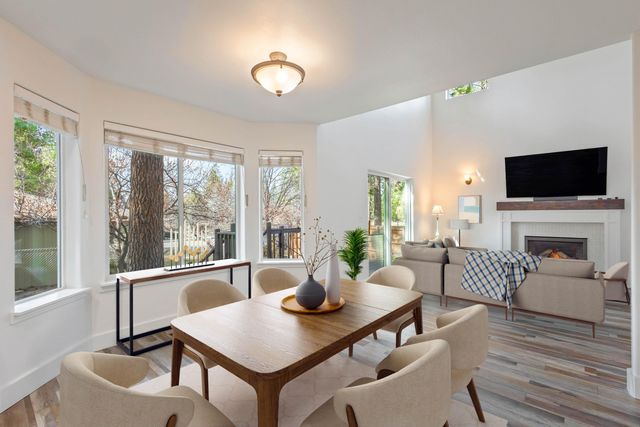 1101 SW Silver Lake Boulevard, Bend, OR 97702