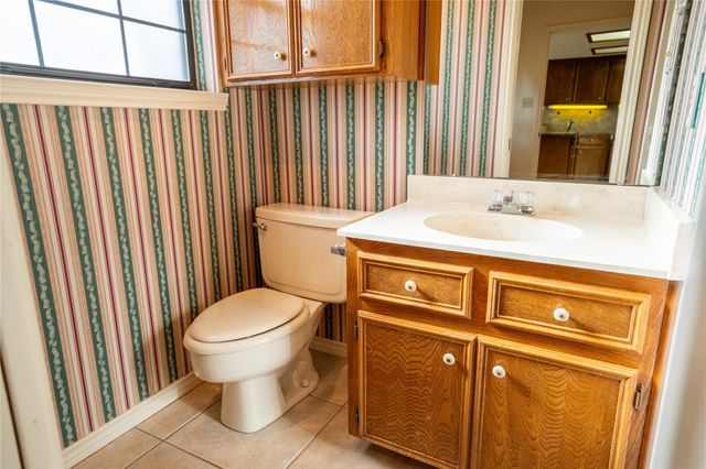 3005 Davis ST, Taylor, TX 76574