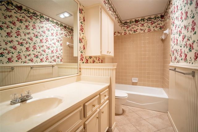 3005 Davis ST, Taylor, TX 76574