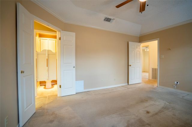 3005 Davis ST, Taylor, TX 76574