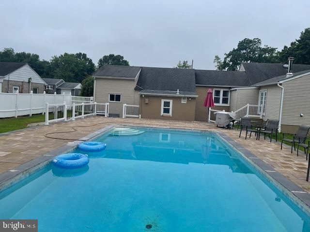 51 WASHINGTON AVE, Carneys Point, NJ 08069