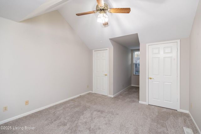 302 Eastbridge Ct 302, Louisville, KY 40223