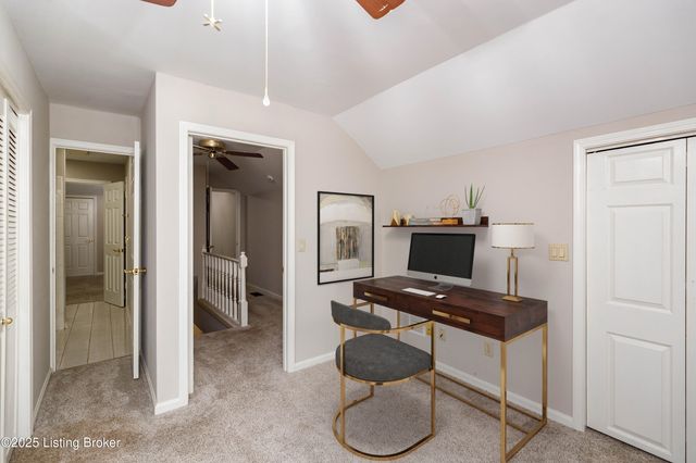 302 Eastbridge Ct 302, Louisville, KY 40223