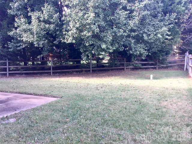 4412 David Cox Road, Charlotte, NC 28269