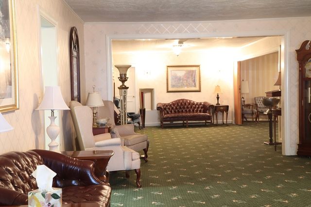 14 Walker St, Leominster, MA 01453