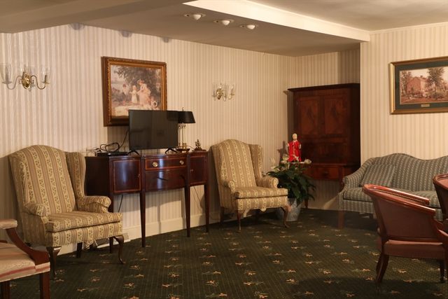 14 Walker St, Leominster, MA 01453