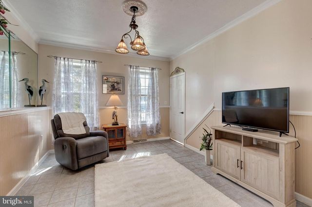 2934 JORDAN DR, Manchester, MD 21102