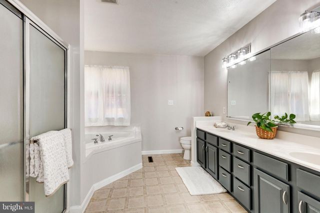 2934 JORDAN DR, Manchester, MD 21102