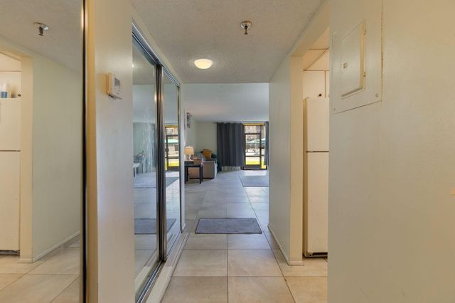 2786 Tennis Club Drive 101, West Palm Beach, FL 33417