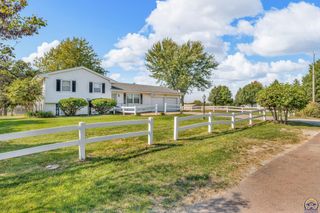 5331 NE Early CT, Topeka, KS 66617