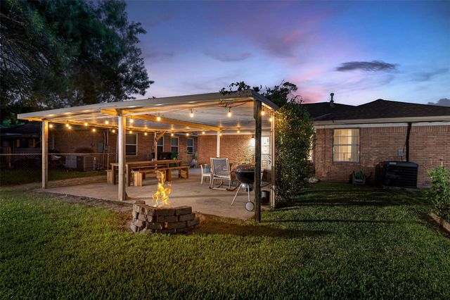 4411 Billingsley Street, Houston, TX 77009