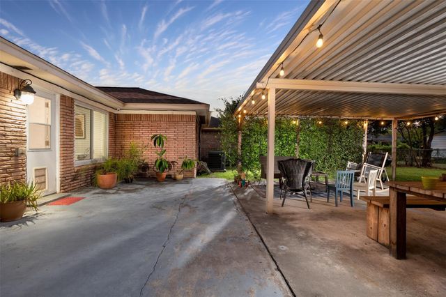 4411 Billingsley Street, Houston, TX 77009
