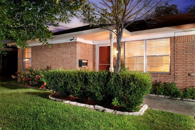4411 Billingsley Street, Houston, TX 77009