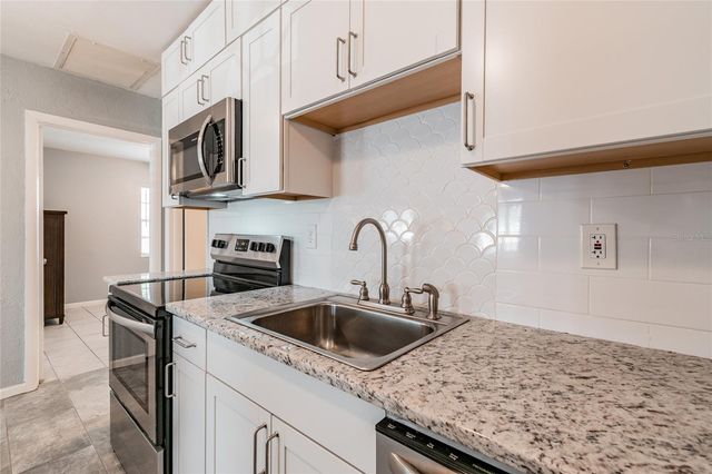 3611 W ANDERSON AVENUE, Tampa, FL 33611