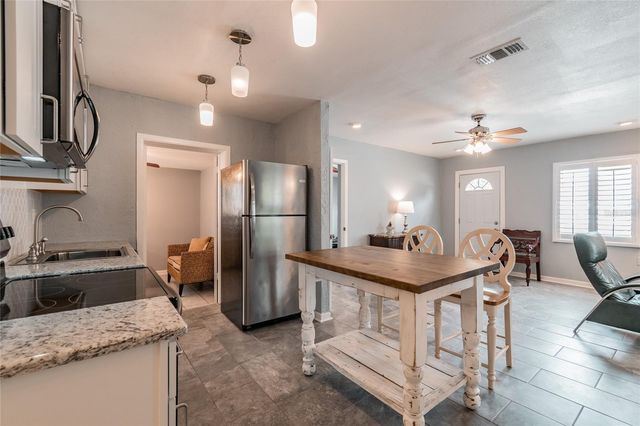 3611 W ANDERSON AVENUE, Tampa, FL 33611