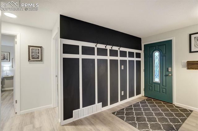 17 N Claremont Street, Colorado Springs, CO 80909