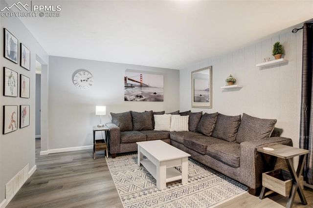 17 N Claremont Street, Colorado Springs, CO 80909