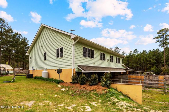 230 Causey Road, Vass, NC 28394
