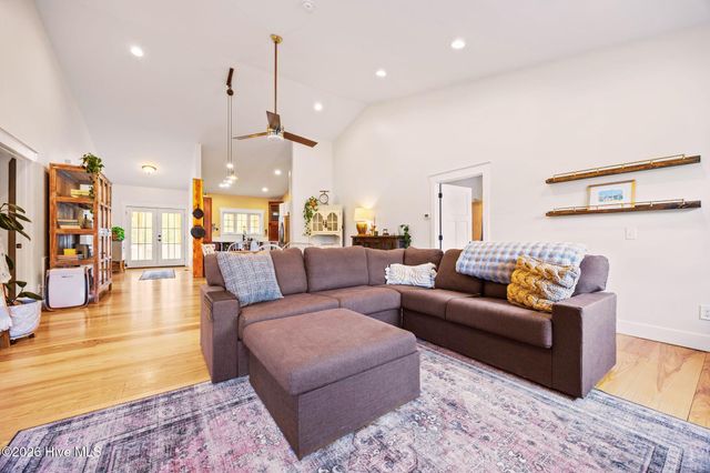 230 Causey Road, Vass, NC 28394