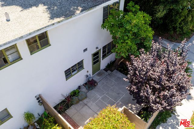 5366 Village, Los Angeles, CA 90016