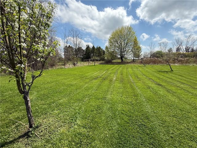 111 Shumway Road, Sweden, NY 14420