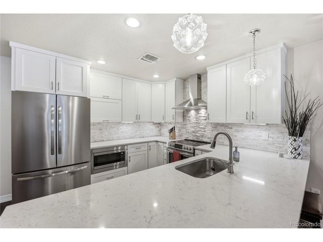 2200 S University Blvd 307, Denver, CO 80210