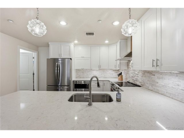 2200 S University Blvd 307, Denver, CO 80210