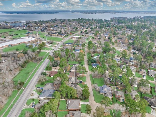 12614 Brightwood Drive, Montgomery, TX 77356