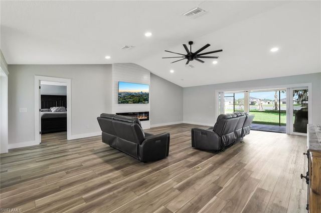 17060 Cypress Creek DR, North Fort Myers, FL 33917