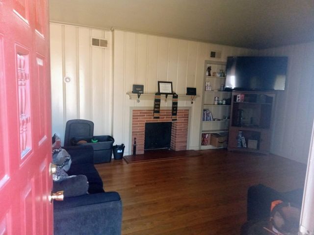 202 W 27, Pine Bluff, AR 71603