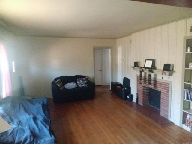 202 W 27, Pine Bluff, AR 71603