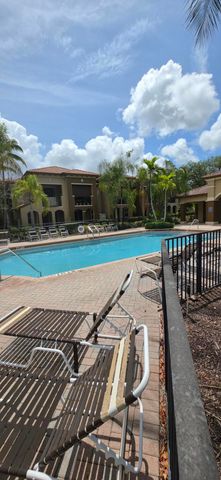 2905 Hidden Hills Road 2203, West Palm Beach, FL 33411