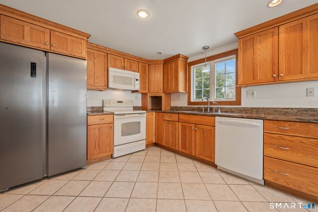 11 Conklin Street, Salisbury, CT 06068