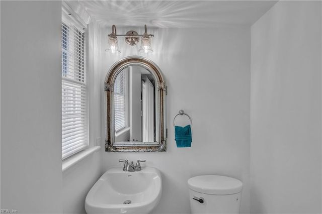 3 W River Rd RD, Poquoson, VA 23662