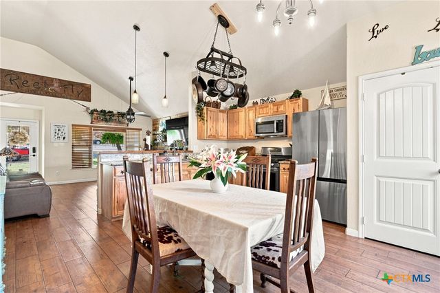 1463 Ramble Hills, Canyon Lake, TX 78133